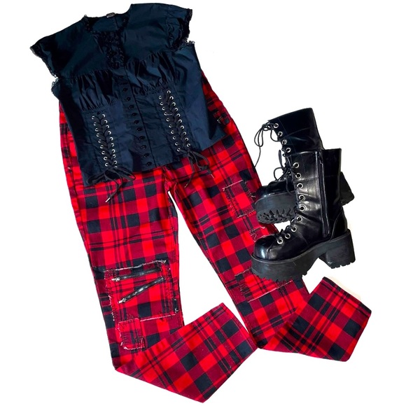 Blackheart Pants - BlackHeart NWT Plaid pants Punk Goth Hot Top Sz:15